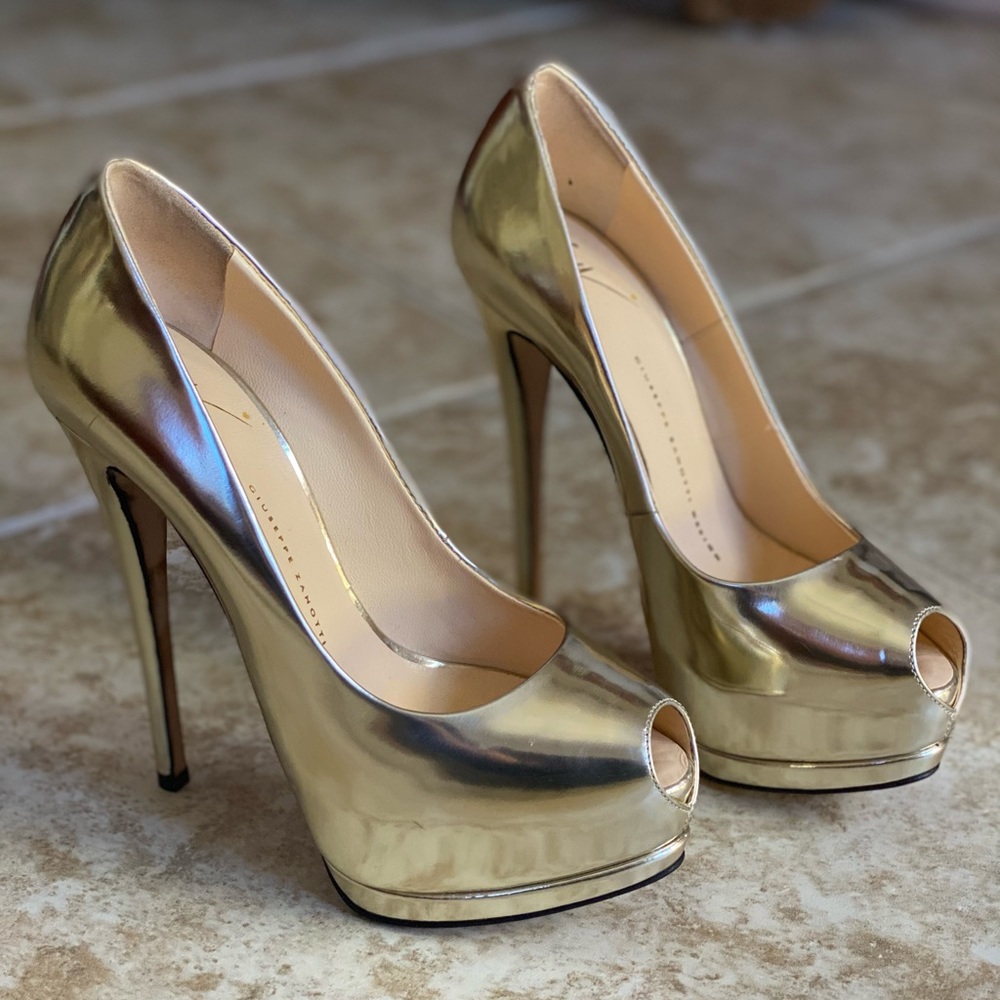 Giuseppe Zanotti metallic peep toe heel